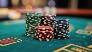 Studio live dealer Hacksaw Gaming dengan kamera multi-angle di polisi slot